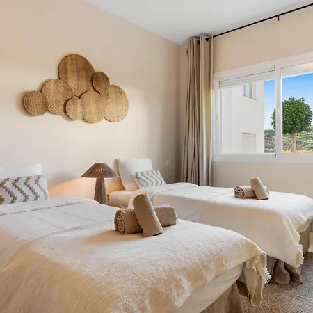 Luna Del Mar - Luxury With Jacuzzi Apartment Estepona